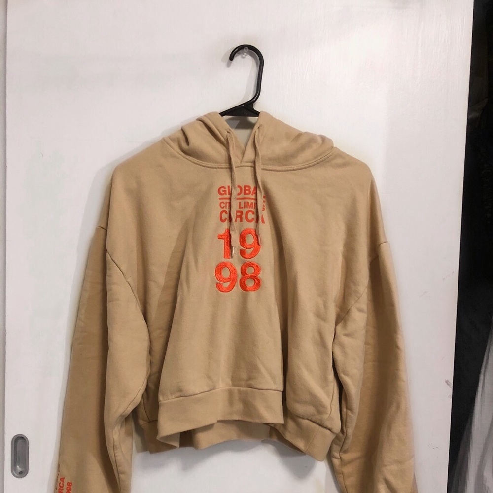 TOPSHOP tan sweatshirt